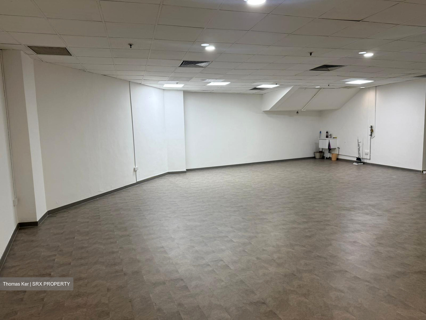 Fu Lu Shou Complex (D7), Retail #540551571